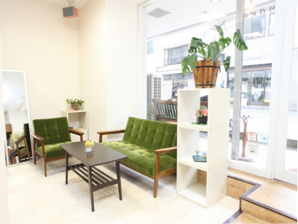 ヘアメイク　エスト